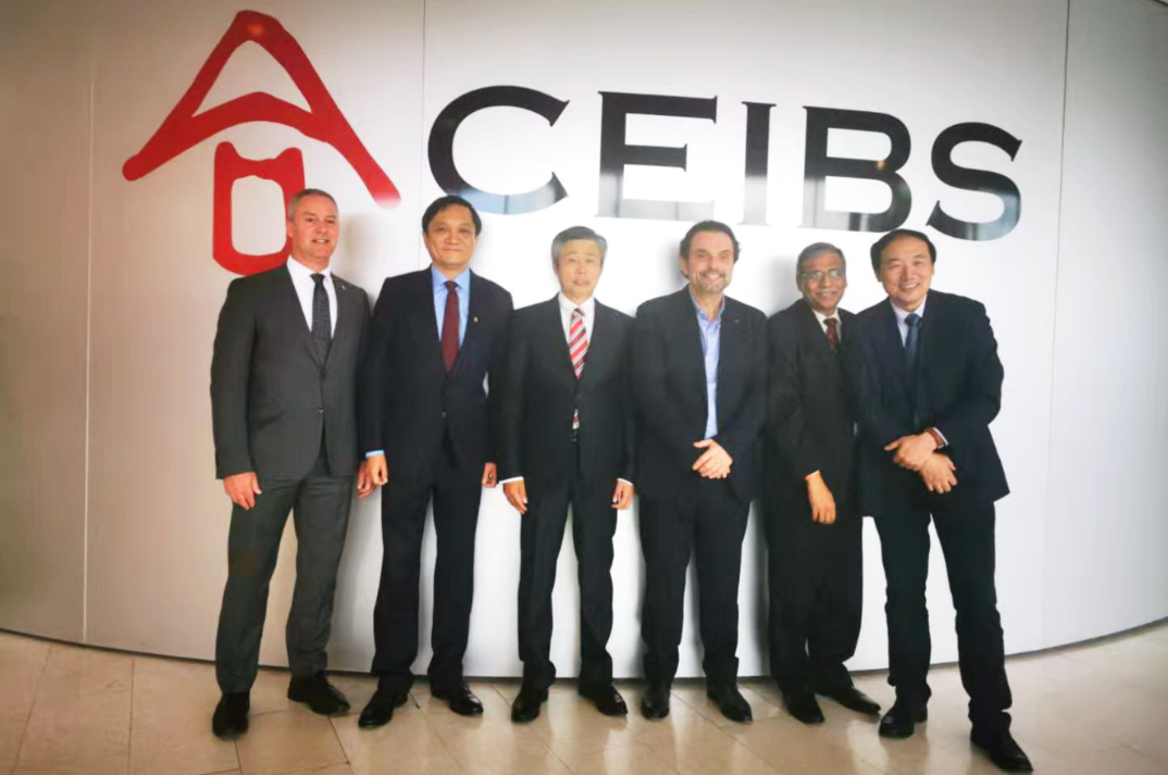 维多利亚老品牌vic捐资中欧国际工商学院瑞士分校区助力全球经济智库人才作育